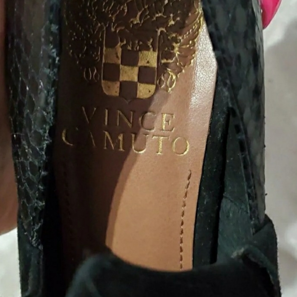 Vince Camuto - Picture 4 of 5